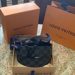 Louis Vuitton Damier belt